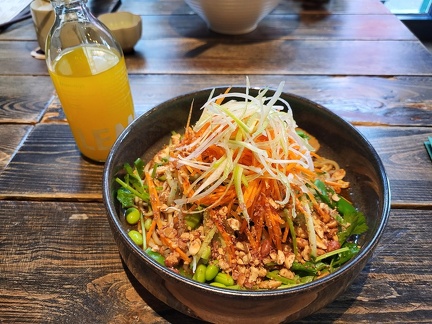 Ni'Hao Noodle Bar: Tofu Bowl